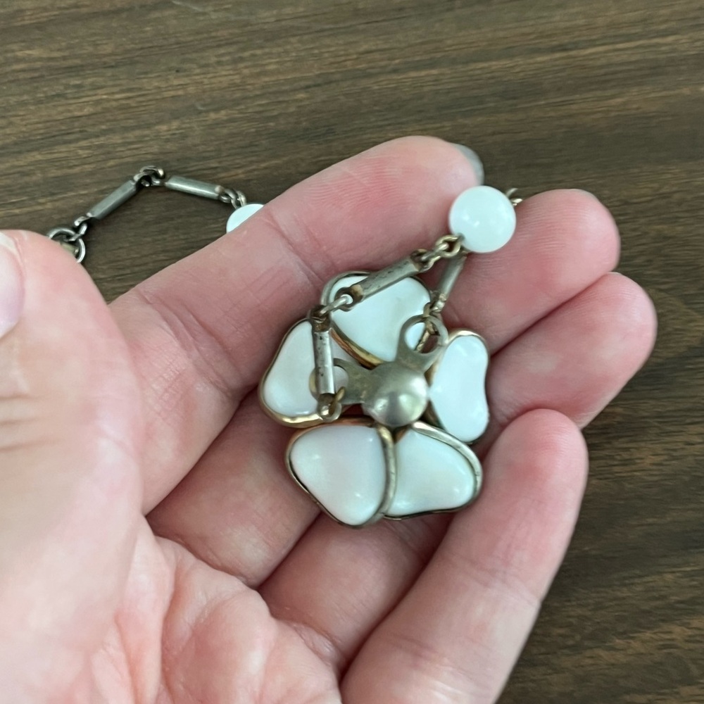 Trifari 1950s Poured Milk Glass Camilla Flower Necklace - Picture 3 of 5
